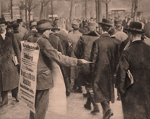 „Hoch die Republik!“ Wahlkampf für die erste Parlamentswahl der Republik, Februar 1919, Aus: Das interessante Blatt, 13. Februar 1919, Foto: ÖNB / ANNO / Wien Museum
